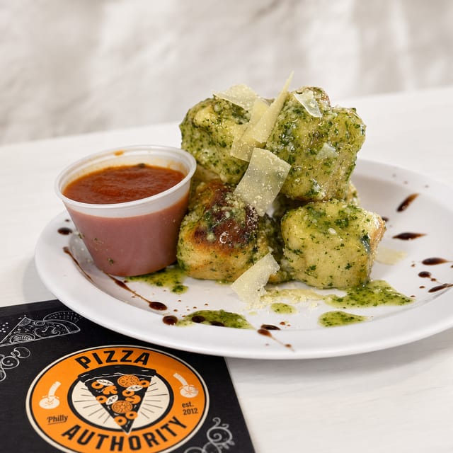 Garlic Knots.