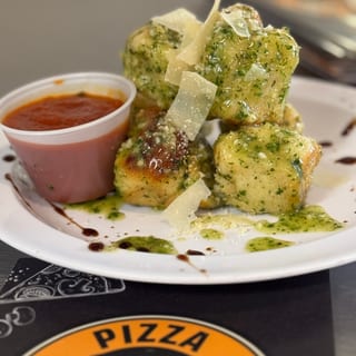 Garlic Knots